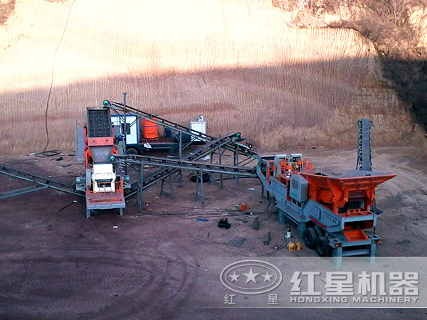 新一代車載建筑垃圾流動碎石機(jī)靈活工作現(xiàn)場 新一代車載建筑垃圾流動碎石機(jī)靈活工作現(xiàn)場