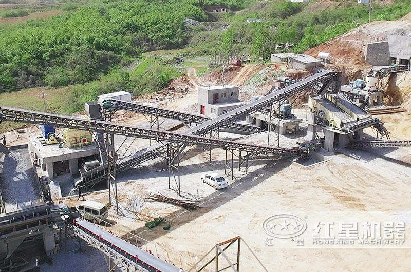 河南洛陽時產(chǎn)200噸破碎生產(chǎn)線俯瞰圖 河南洛陽時產(chǎn)200噸破碎生產(chǎn)線俯瞰圖