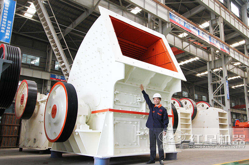 重錘式礦石粉碎機，型號齊全，產量高