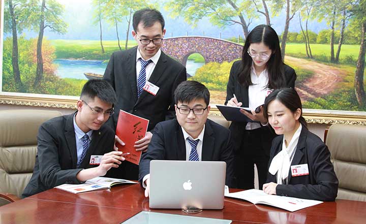 認真商榷設計方案，為用戶提供更科學的投資方針