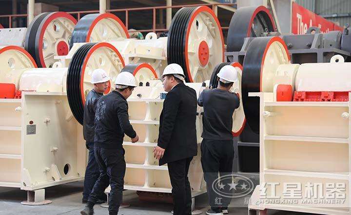 客戶到場參觀,專業(yè)技術(shù)人員全程講解 客戶到場參觀,專業(yè)技術(shù)人員全程講解