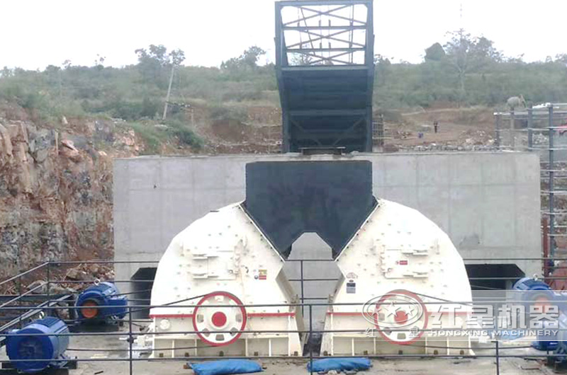 環(huán)保爐渣破碎作業(yè)現(xiàn)場 環(huán)保爐渣破碎作業(yè)現(xiàn)場