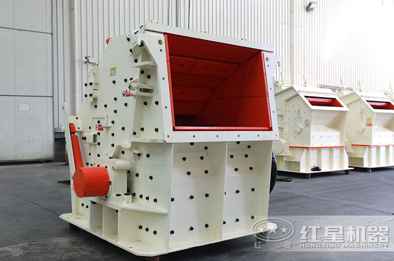 圖2:反擊式粉碎機 圖2:反擊式粉碎機