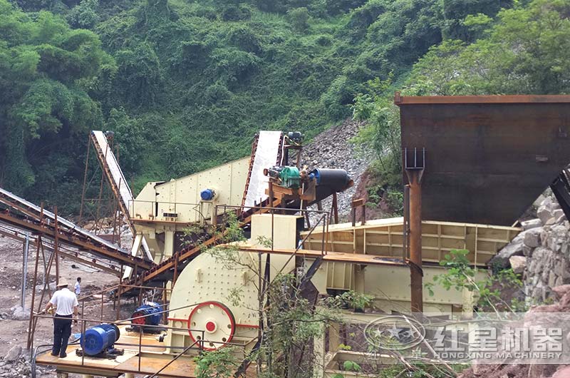 山西客戶(hù)時(shí)產(chǎn)500噸大型石頭破碎生產(chǎn)線(xiàn) 山西客戶(hù)時(shí)產(chǎn)500噸大型石頭破碎生產(chǎn)線(xiàn)