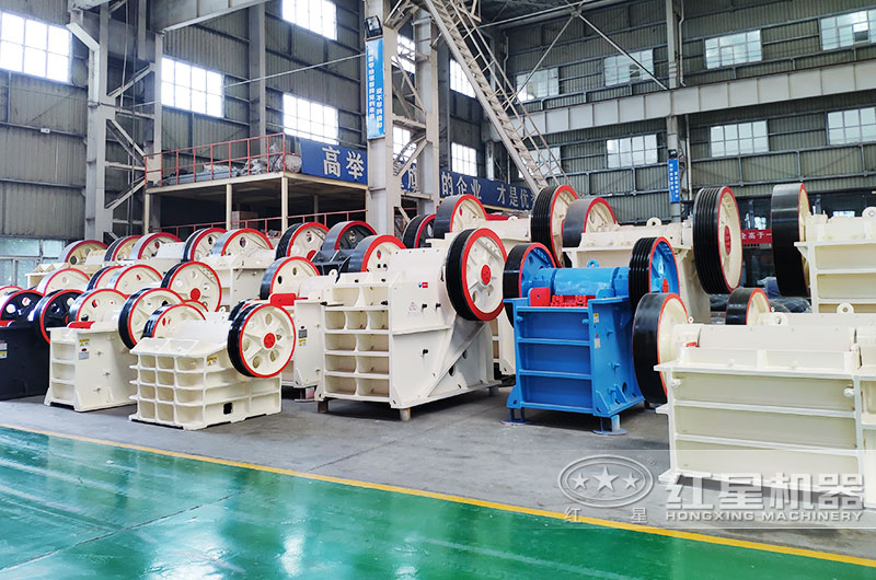 鄂式破碎機(jī)實拍，粗碎力度強(qiáng)