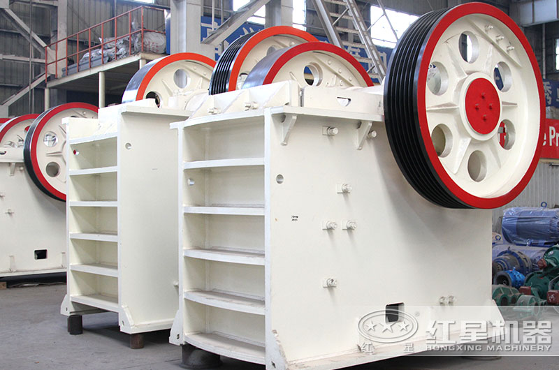 顎式破碎機(jī)設(shè)備圖片 顎式破碎機(jī)設(shè)備圖片