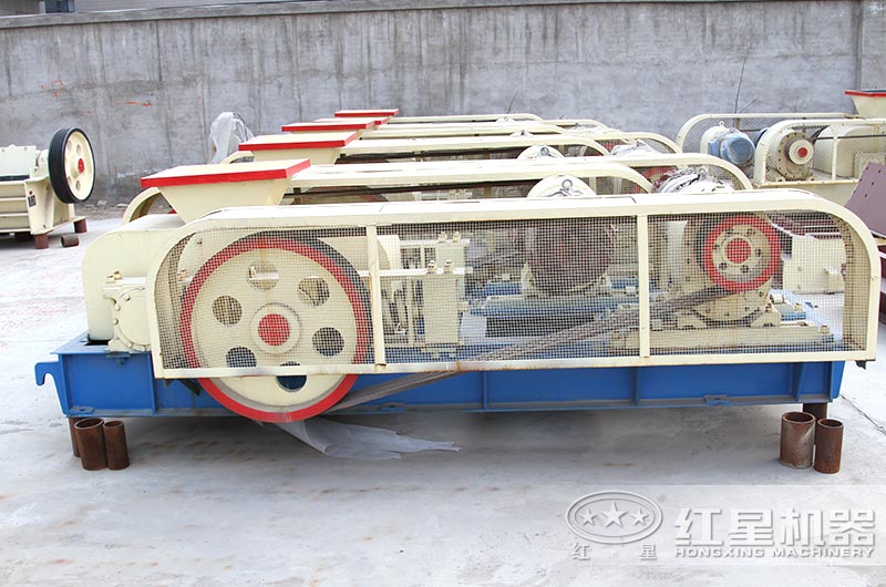 對輥制砂機型號齊全，有現貨