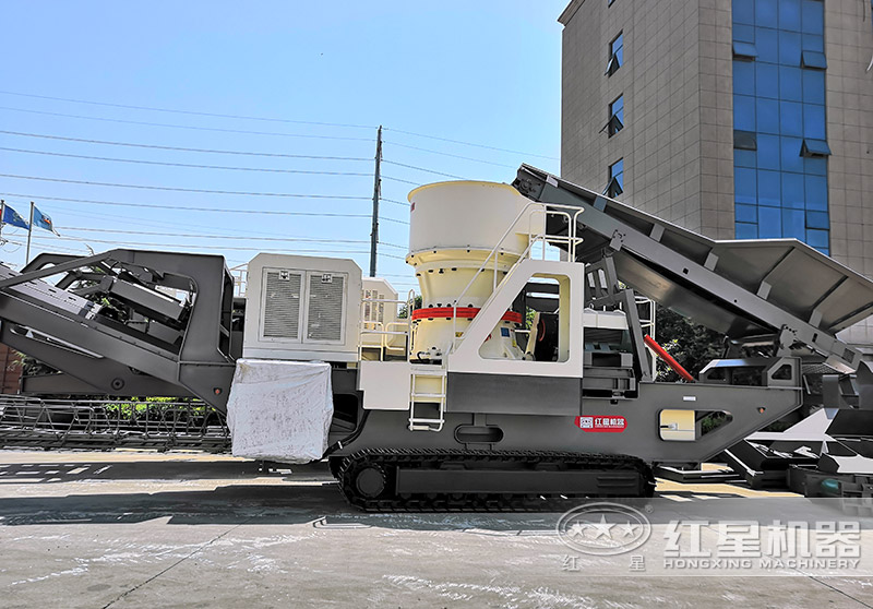 小型移動(dòng)沙石破碎機(jī)搭載圓錐破 undefined