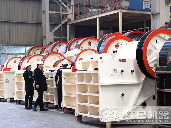 客戶(hù)到廠考察混凝土破碎機(jī) 客戶(hù)到廠考察混凝土破碎機(jī)