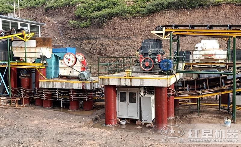 全自動(dòng)制砂機(jī)設(shè)備現(xiàn)場 全自動(dòng)制砂機(jī)設(shè)備現(xiàn)場