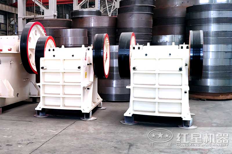 鄂式破碎機(jī) 鄂式破碎機(jī)