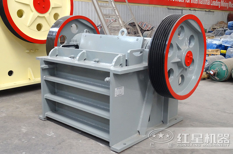 鄂式破碎機(jī) 鄂式破碎機(jī)