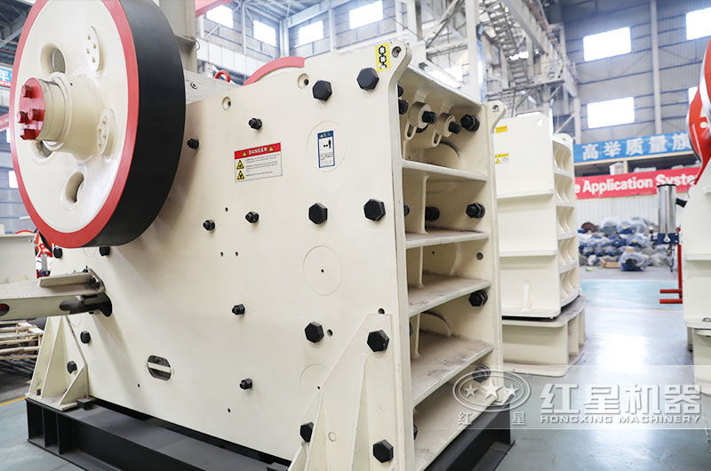 鄂式破碎機(jī) 鄂式破碎機(jī)