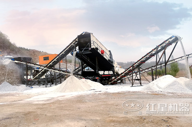 移動式小型石頭破碎機(jī)在砂廠占地小，轉(zhuǎn)場靈活