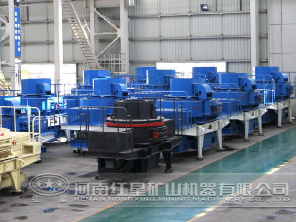 時(shí)產(chǎn)250噸中速制沙機(jī) 時(shí)產(chǎn)250噸中速制沙機(jī)